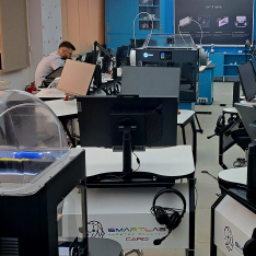 Formator ing. Cornel Giurgea-Training pentru profesorii din licee, pentru laboratoare SmartLab